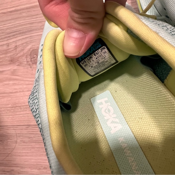 HOKA Kawana Shoes - Picture 4 of 4